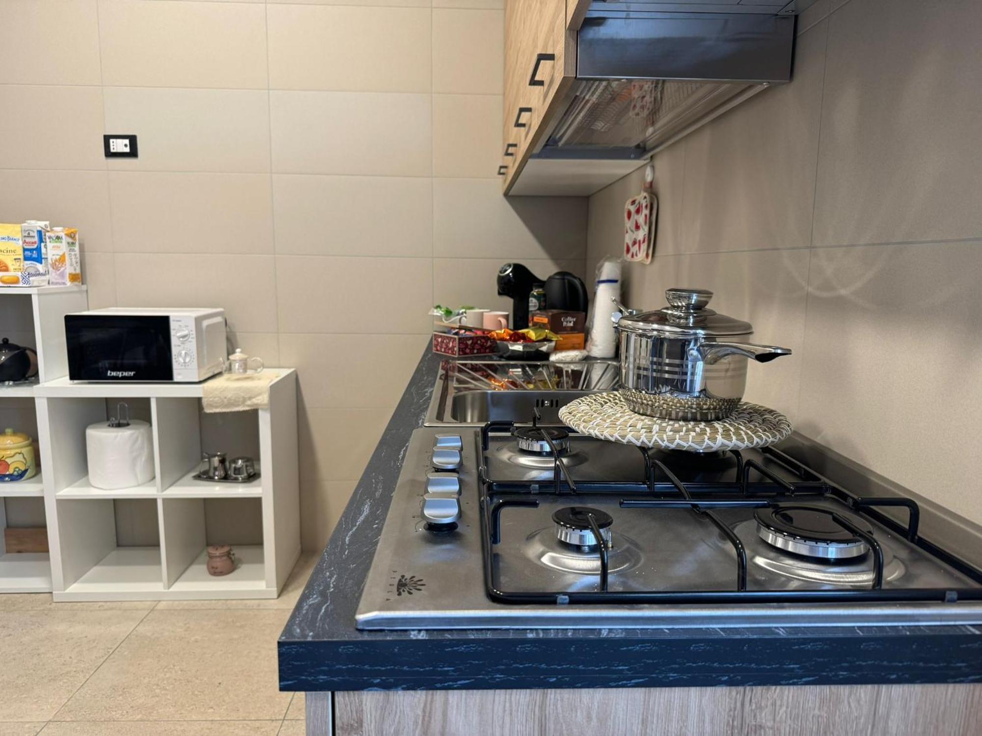 Casa Vacanze La Perla Rara Tarento Exterior foto